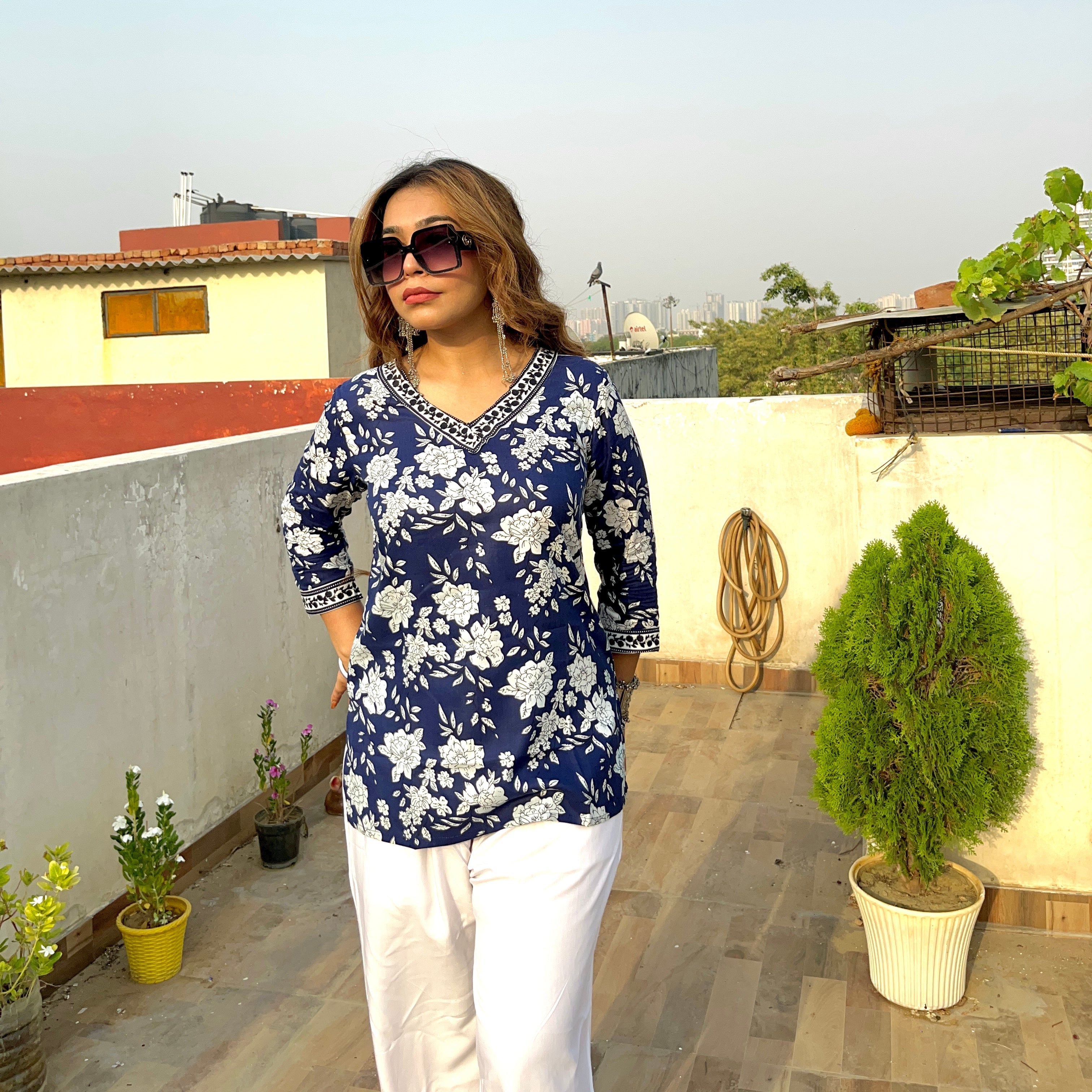 Mahi kurti