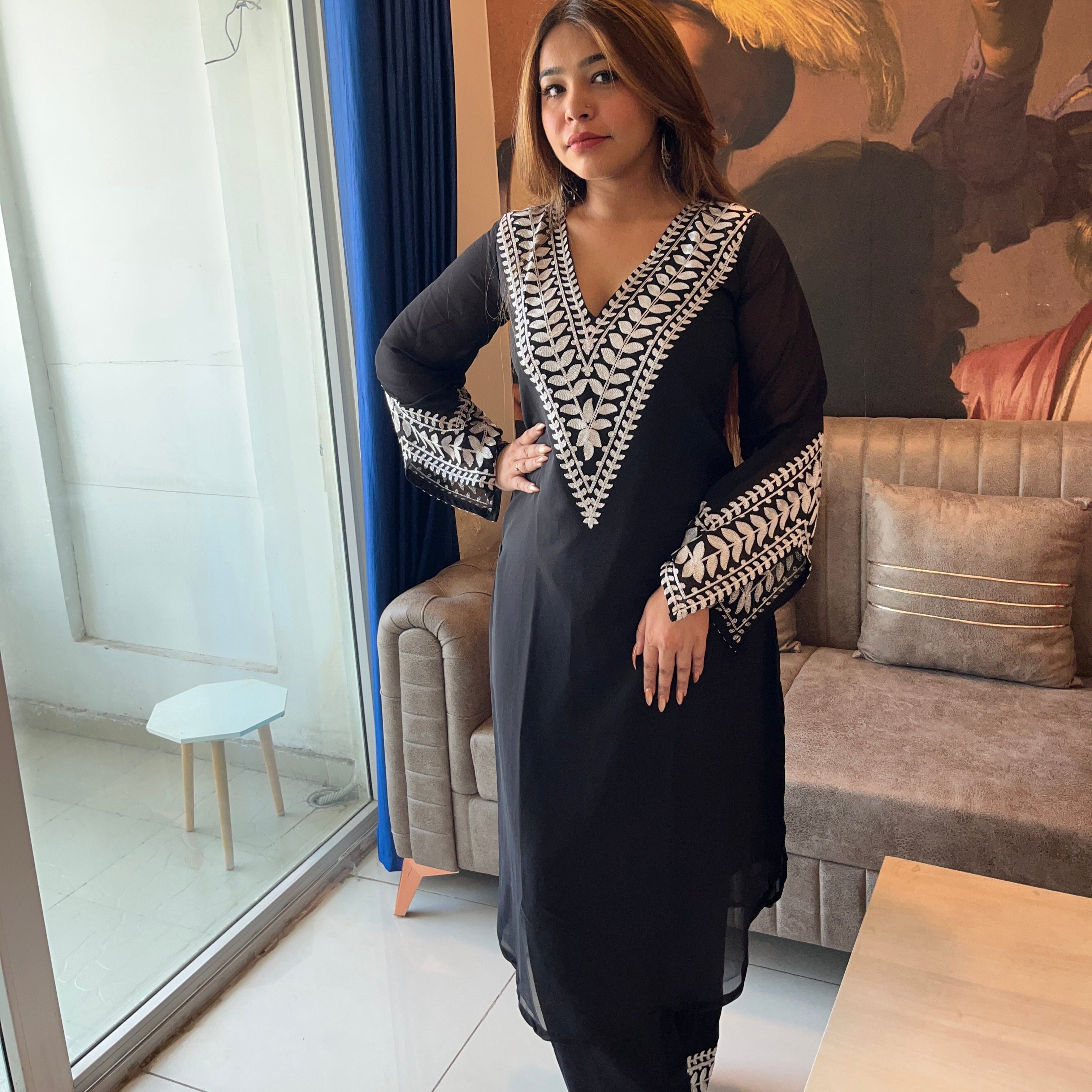 Elegant Floral Embroidered Kurti with Palazzo