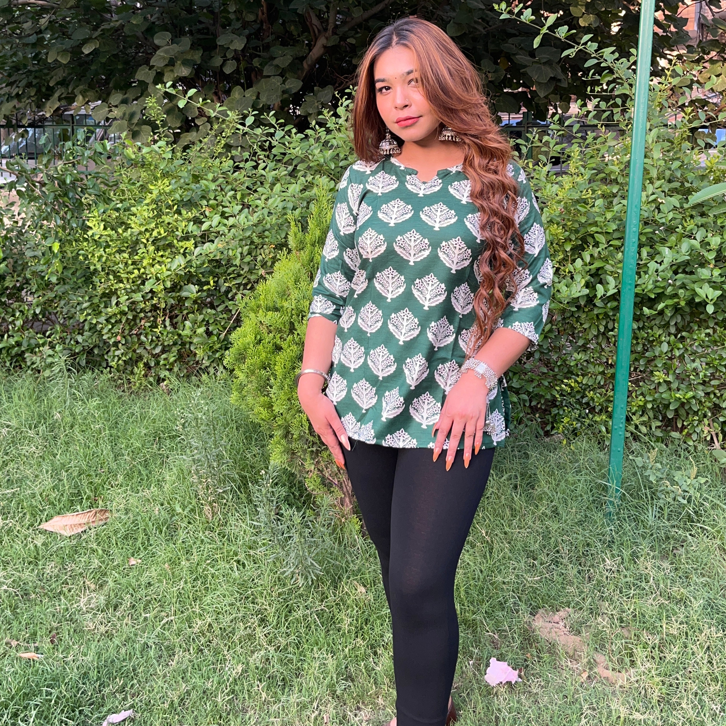 Amneet kurti